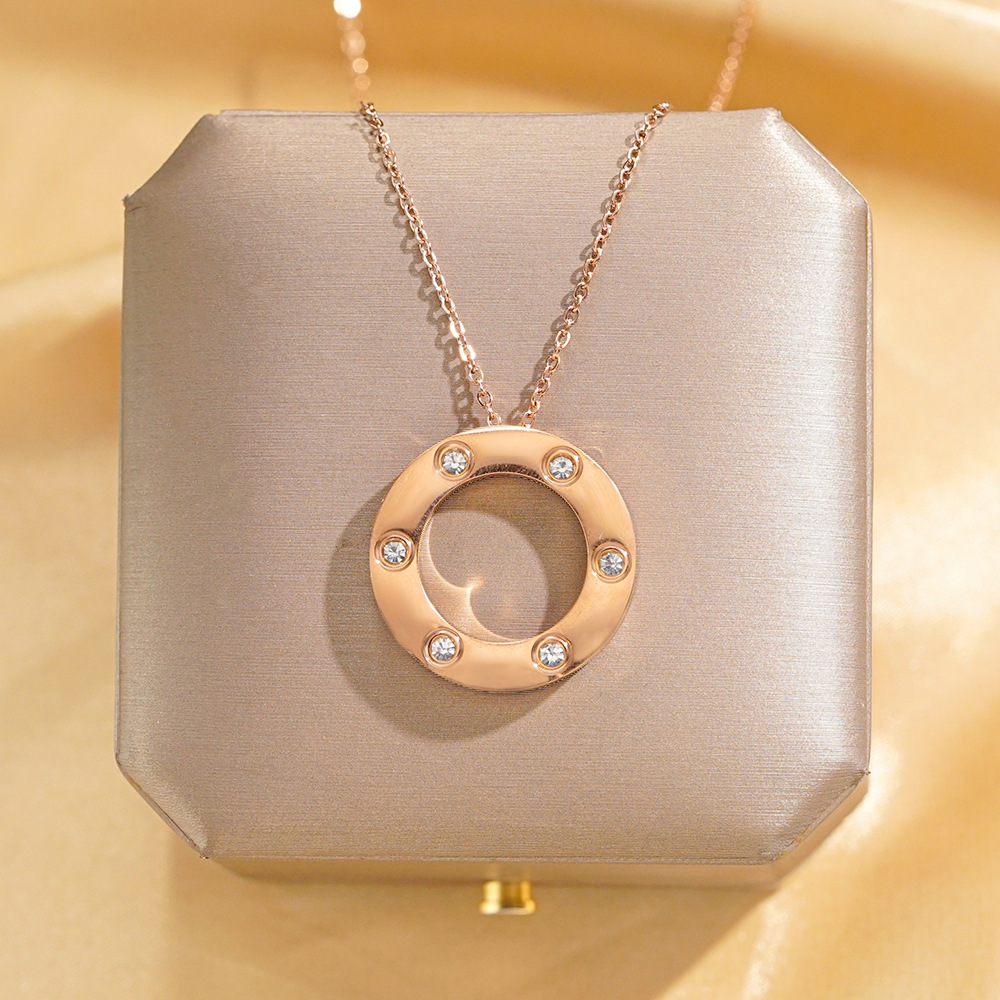 rose gold round