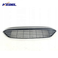 Accessoires de voiture haute garantie calandre supérieure OEM F1EB8200CC grilles de voiture chromées pour Ford Focus 2015