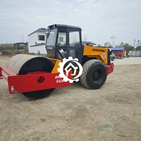 Rouleau compresseur hydraulique vibrant d'occasion DYNAPAC CA301D 13 tonnes à haute efficacité avec moteur Deutz 80 kW 2022 pour la construction routière