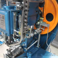 Machine automatique pneumatique de pose de boutons-pression, perceuse à rivets, machine de fixation, machine de rivetage CNC pour œillets