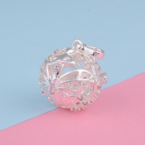 Fleur Fée Papillon Rose Cristaux Argent Perle Cage Ange Appelant Pendentif Harmonie Boules pendentif - Product Image 4