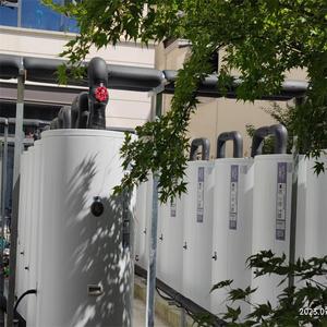 Pompe à chaleur air-eau CAHP-PI-42 avec réservoir de 455 L, haute efficacité énergétique, pour usage commercial - Product Image 2