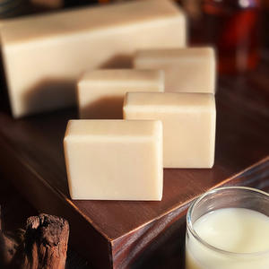 <span class=keywords><strong>Savon</strong></span> en barre pressé à froid <span class=keywords><strong>de</strong></span> nid d'oiseau <span class=keywords><strong>de</strong></span> lait <span class=keywords><strong>de</strong></span> mouton <span class=keywords><strong>de</strong></span> grande bande <span class=keywords><strong>de</strong></span> bloc fait à la main haut <span class=keywords><strong>de</strong></span> gamme hydratant nettoyant la peau pour un usage personnel - Product Image 2