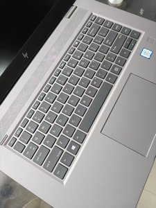 Laptop usada de negocios <span class=keywords><strong>ZBook</strong></span> <span class=keywords><strong>Studio</strong></span> <span class=keywords><strong>G5</strong></span> Intel Core I7 9th Gen 16GB RAM 512GB SSD 15,5 pulgadas precio bajo - Product Image 4