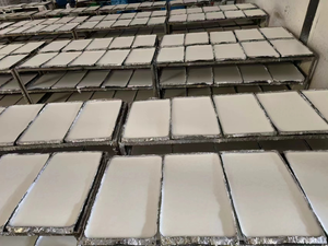 Prix compétitif, vente chaude, cire de paraffine semi-raffinée Fushun Kunlun pour cryons - Product Image 2