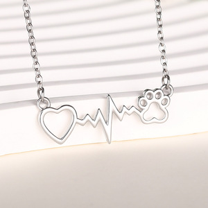 Collana con Ciondolo a Forma di Zampa di Gatto e Battito Cardiaco per Donne, Catena con Charm a Cuore, Gioiello alla Moda per Uso Quotidiano, Regalo - Product Image 3