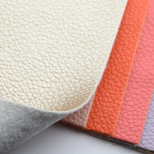 Cuir synthétique PVC écologique 1,0 mm gaufré avec support non tissé pour sacs, pochettes et cabas - Product Image 1