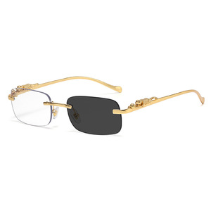 2572 Nuovi Occhiali da Sole Quadrati Senza Montatura in Metallo, Lenti Colorate UV400 Unisex con Decorazioni a Motivo Ghepardo - Product Image 4
