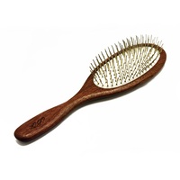 Brosse de toilettage pour animaux de compagnie Baoli ODM avec manche en Sapele supérieur, brosse à picots courts de 20 mm en acier inoxydable pour massage des chats et toilettage des chiens, qualité professionnelle