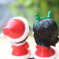 Noël assis couple dessin animé micro paysage décorations créatif bureau ornement résine poupées