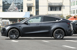 <span class=keywords><strong>Tesla</strong></span> <span class=keywords><strong>Model</strong></span> <span class=keywords><strong>Y</strong></span> 2026 Trazione Posteriore - Product Image 6