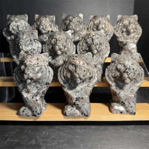 Vente en gros de sculptures artisanales en cristal naturel, <span class=keywords><strong>pierre</strong></span> de guérison, motif chat fantôme UV, lion, Yooperlite, pour la décoration intérieure - Product Image 2