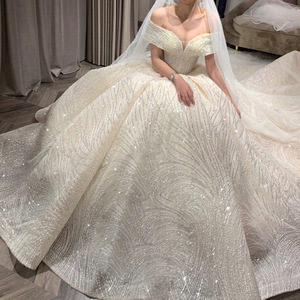 Abito da sposa principale modello A-Line 2025, nuovo modello, con spalle scoperte, vita alta, stile Hepburn, abito <span class=keywords><strong>elegante</strong></span> con strascico effetto cielo stellato. - Product Image 1