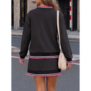 Ensemble de survêtement pour femme personnalisé, 2 pièces, manches longues, col chemise, mini-jupe, noir avec bordure rose - Product Image 3