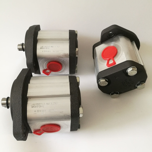 Bomba de engranajes triples MAR-ZO-CCHI de Italia ALPA3-D-60+ALPI1-9+ALPP1-D-3 - Product Image 5