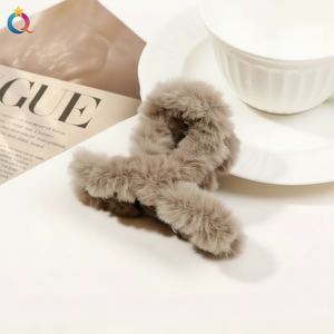 Eleganti ragazze fatte a mano forcine di tendenza moda con perline a cuore in cristallo in resina di natale stile perla vendita calda all'ingrosso - Product Image 1