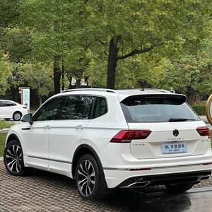 Voiture d'occasion Volkswagen <span class=keywords><strong>Tiguan</strong></span> L 2021 330TSI automatique 2WD R-<span class=keywords><strong>Line</strong></span> Premium Enjoyment Edition, économique et en bon état - Product Image 6