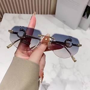 Lunettes de soleil sans monture à dégradé irrégulier S032, montures de lunettes en métal de luxe à motif guépard, lunettes de soleil tendance à bords découpés - Product Image 2