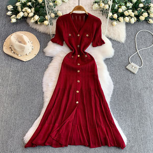 El Nuevo Vestido de Noche Tejido Irradia un Encanto Femenino Elegante y de Alta Gama. Presenta un Vestido Largo con Volantes - Product Image 6