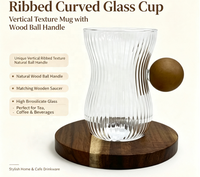 Mug à café Wuso en verre borosilicate à nervures verticales, poignée en boule de bois, forme sablier rayée, capacité 220 ml, pour thé