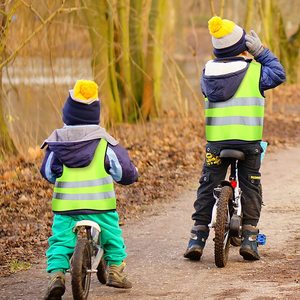 उच्च दृश्यता कस्टम pvc फोम किड्स का जीवन बनियान टिकाऊ pvc सामग्री से बनी बाल सुरक्षा के लिए प्यारा कार्टून फ्लोटिंग सहायता जैकेट - Product Image 6