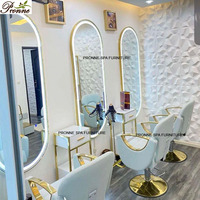 Cermin Salon rambut, toko Salon rambut Modern putih dengan lampu