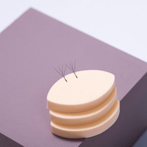 ฟองน้ำฝึกต่อขนตา รูปทรงตา รูปทรงกลีบดอกไม้ ยี่ห้อ Pinky Leem - Product Image 1