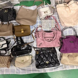 Sacs à main d'<span class=keywords><strong>occasion</strong></span> pour femmes, styles variés, sacs à bandoulière vintage avec chaîne et fermoir, sacs bandoulière en <span class=keywords><strong>cuir</strong></span> matelassé losanges, sacs d'<span class=keywords><strong>occasion</strong></span> - Product Image 5