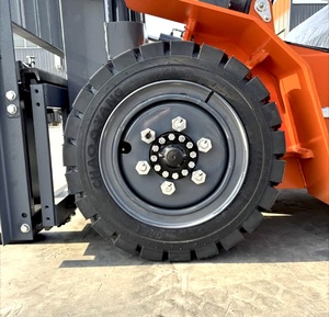 Chariot élévateur diesel 3 tonnes certifié CE pour manutention de marchandises, transmission intégrale, commande assise, hauteur de levage 4500 mm - Product Image 5