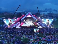 Pantalla LED Curva Inteligente para Interiores y Exteriores P1.9 P2.6 P3.9, Panel de Video Wall para Eventos de Alquiler, Garantía de 5 Años, Contenido Remoto