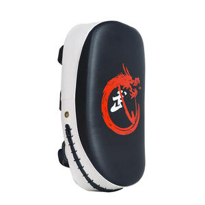 Cible incurvée en PU épaissie CZFIT pour Muay Thai, entraînement de boxe et Sanda – Équipement sportif professionnel - Product Image 2