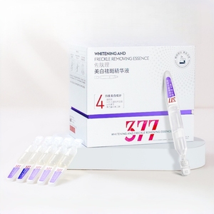 Essence éclaircissante et anti-taches, raffermissante, régénérante, améliore l'éclat, dose unique - Product Image 4