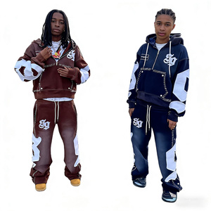 Set Personalizzato di Felpe <span class=keywords><strong>con</strong></span> Cappuccio e <span class=keywords><strong>Pantaloni</strong></span> da Uomo, <span class=keywords><strong>Tuta</strong></span> <span class=keywords><strong>in</strong></span> Cotone 100% Effetto Lavaggio Acido, Set <span class=keywords><strong>con</strong></span> Ricamo Effetto Vissuto e <span class=keywords><strong>Pantaloni</strong></span> a Zampa - Product Image 1