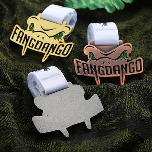 Medallas personalizadas oro plata Cooper aleación de zinc Metal esmalte suave medalla 3D dibujos animados <span class=keywords><strong>cocodrilo</strong></span> diseño en forma de medallas para personalizar - Product Image 3