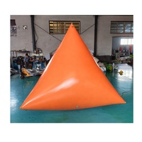 Bouées de natation gonflables en PVC personnalisées en forme de pyramide, capacité de 100 à 500 kg, pour parcs aquatiques extérieurs et utilisation sur la plage