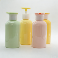 Bouteille de shampoing cosmétique en plastique PET cylindrique personnalisable de 300 ml pour gel douche pour enfants avec pompe et logo