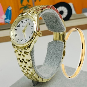 Reloj de Acero Inoxidable Dorado para Mujer con Logotipo Besseron Personalizado al por Mayor, Conjunto Minimalista de Regalo, Reloj con Brazalete de 16 mm para Negocios - Product Image 3
