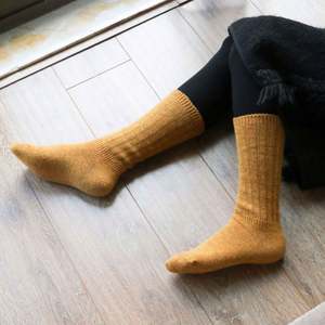 Calzini invernali spessi semplici per ragazze giapponesi con Logo personalizzato tengono i <span class=keywords><strong>piedi</strong></span> caldi - Product Image 2