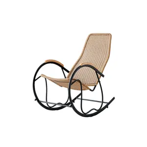 ALOTA Schaukel Rattan Stuhl VS9009 Es ist in einem Winkel gestaltet, der sich beim Sitzen am bequemsten anfühlt Schnelle Lieferung