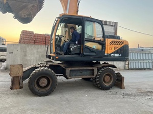 Hyundai Excavadora de ruedas 210w-9 Excelente estado 20.5ton Motor Cummins Bomba de caja de cambios Buena calidad - Product Image 3