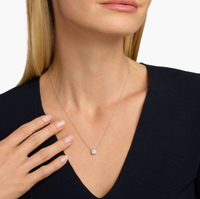 Collier pendentif simple et classique en argent sterling 925 plaqué or 18 carats avec chaîne en câble, serti d'un zircon cubique 8A de 8 mm