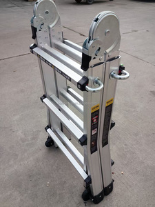 Petite échelle pliante géante en aluminium <span class=keywords><strong>de</strong></span> 150kg marches d'échelle argentée multi-positions avec design moderne - Product Image 4