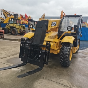 รถบรรทุกงานหนัก JCB 535 สีเหลือง มือสอง สำหรับงานก่อสร้าง 4 ล้อ พร้อมป้ายเตือน  ชุดเกียร์ ปั๊ม และมอเตอร์แบริ่ง - Product Image 5