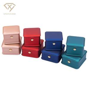 Estuche de Anillo de Compromiso de Joyería con Colgante Estampado, Cierre de Hebilla Simple Cuadrado de PU Azul Oscuro de Lujo, Empaque de Anillo de Boda Vintage - Product Image 5