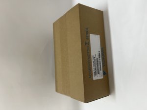 Moteur servo AC Yaskawa SGM7J-08AFD6C - Product Image 1