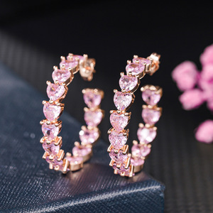 Orecchini a Cerchio Grandi a Forma di Cuore Rosa per Donne, Design Versatile e Dolce, Gioielli alla Moda - Product Image 1