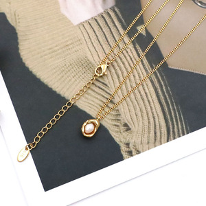French Style Luxury 18k Gold Plated Pearl Necklace For Women Irregular Shape Stainless Steel Bezel Setting Everyday Wear - Product Image 3