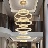 Haut de gamme cher marque K9 anneaux lustre en cristal prisme pour Double hauteur salon Villa escalier