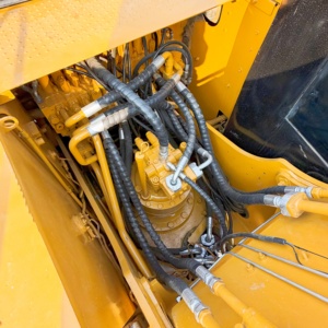 حفارة كاتربيلر CAT320D2 مستعملة أصلية للبيع، حفارة هيدروليكية <span class=keywords><strong>CAT</strong></span> 320 320D2 320GC 320C 320d 330GC - Product Image 6