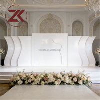 Arche de toile de fond ZKAI élégante en acrylique blanc PVC, forme vague 3D, panneau de toile de fond de mariage extérieur avec éclairage LED